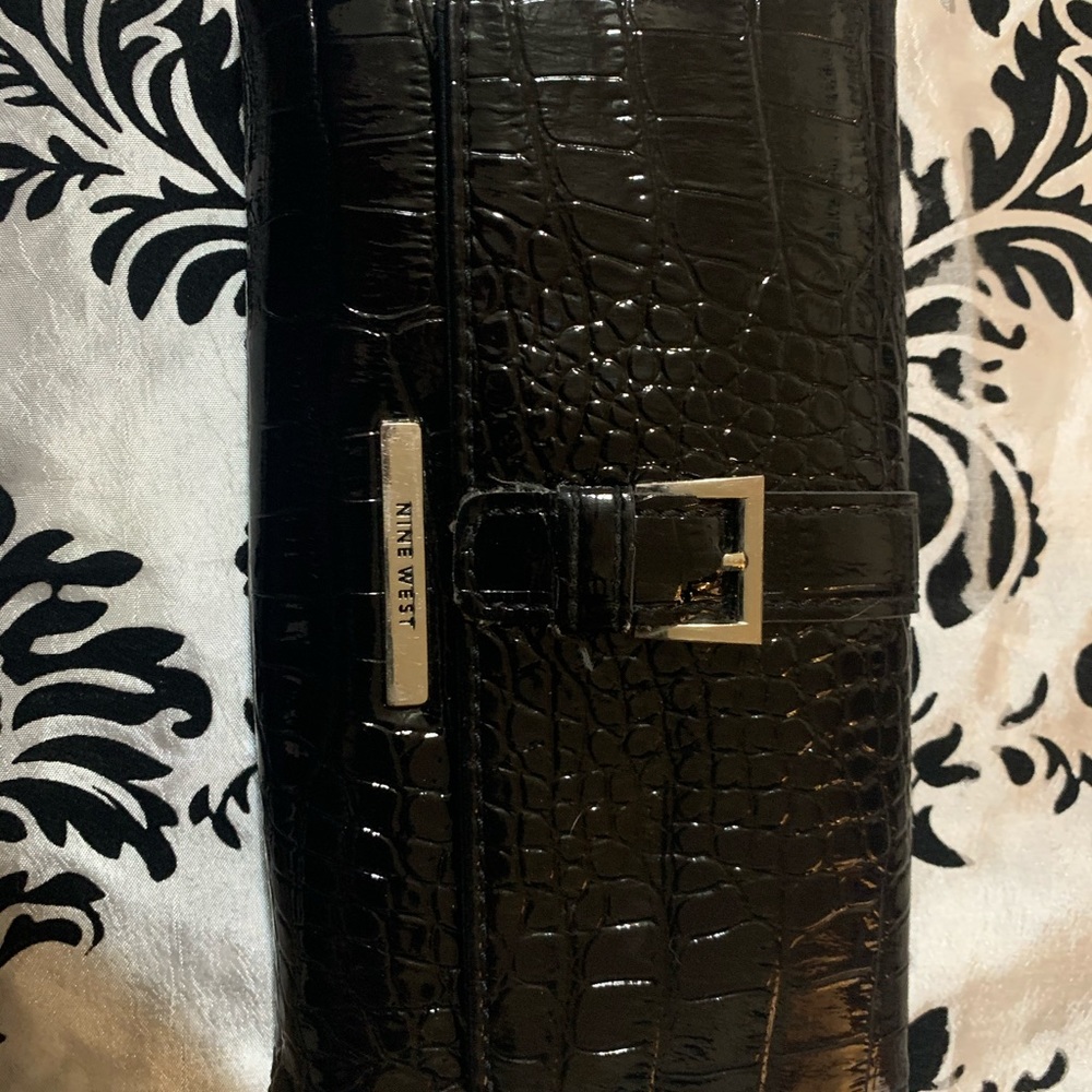 Nine West wallet